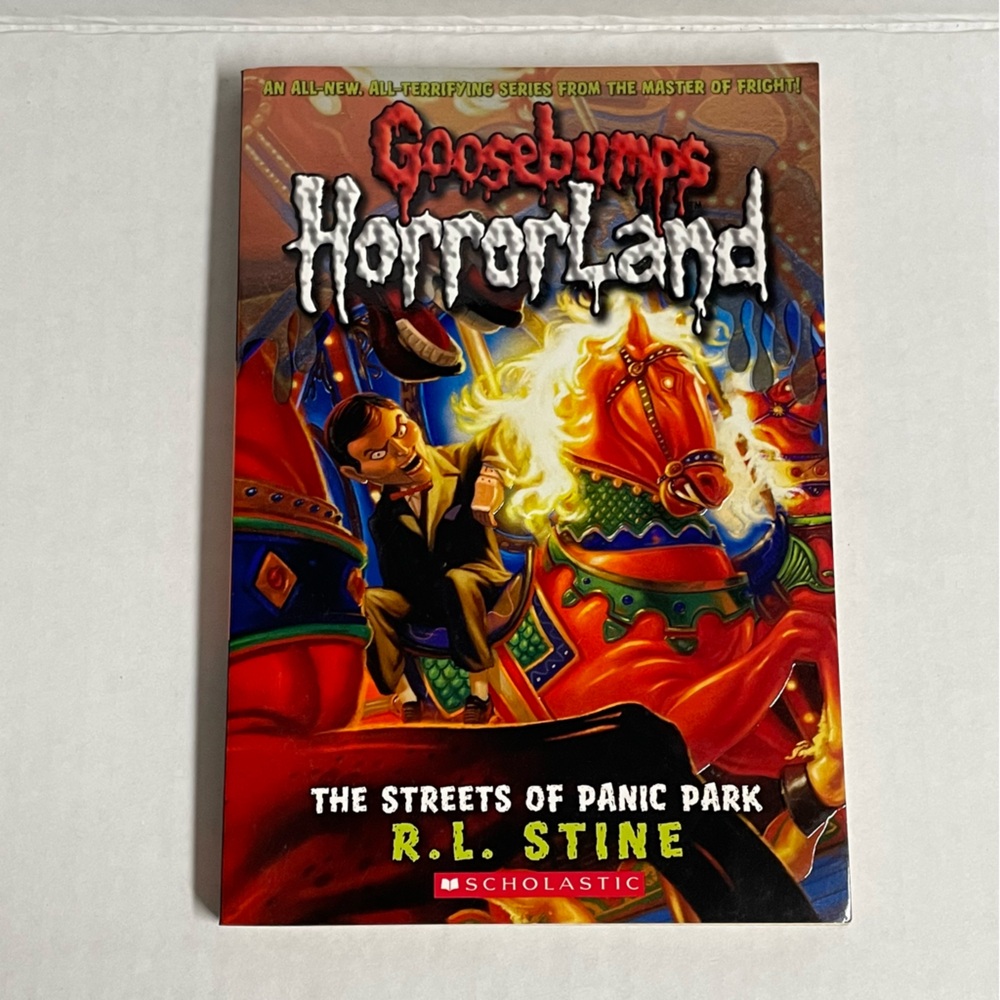 🦋$5🦋 Goosebumps The Streets of Panic Park R.L. Stine HorrorLand #12 book